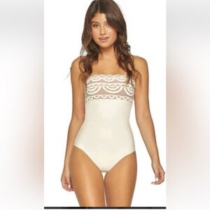 PilyQ Ivory Lace Strapless Swimsuit Halter Beach Size L Brand New